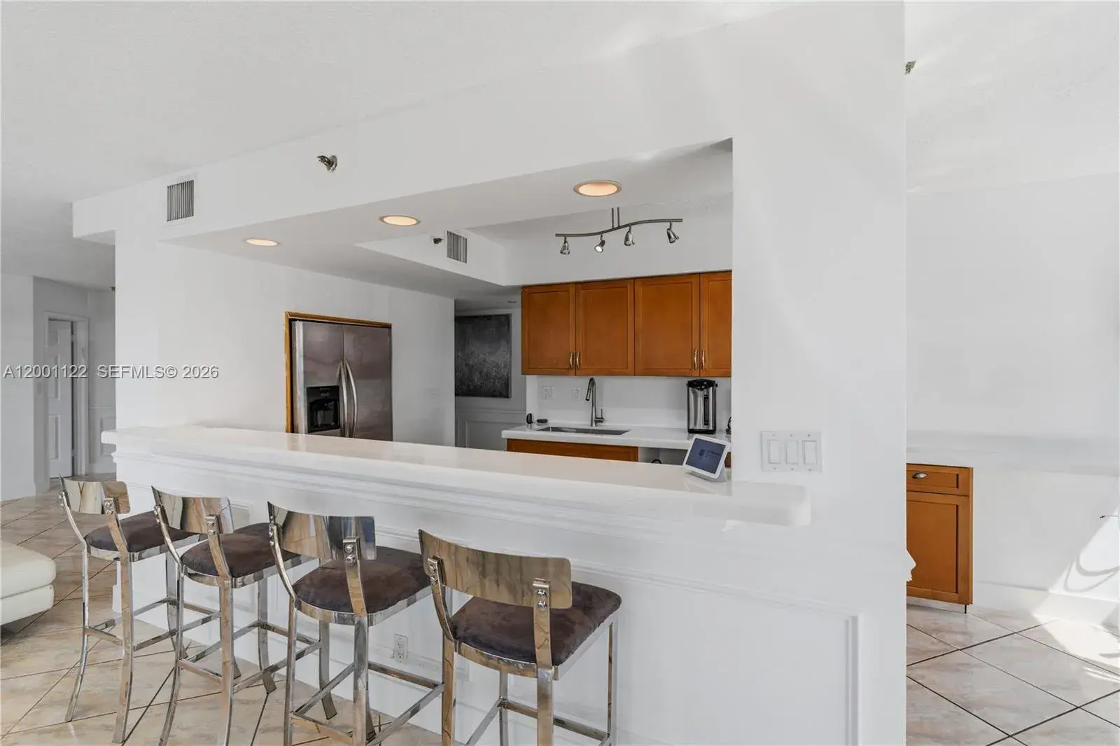 3600 Mystic Pointe Dr # 513, Aventura FL 33180