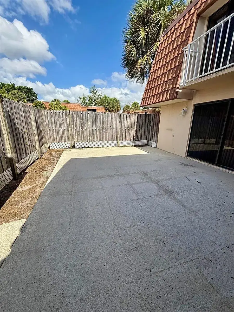 528 Green Springs Pl # 528, West Palm Beach FL 33409