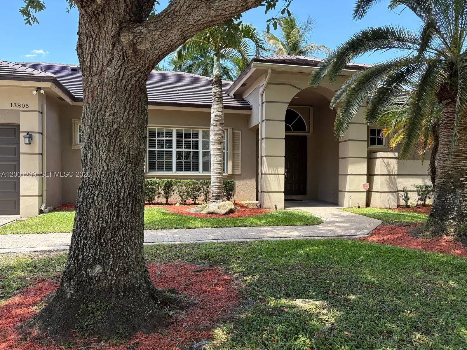 13805 SW 41st St, Davie FL 33330