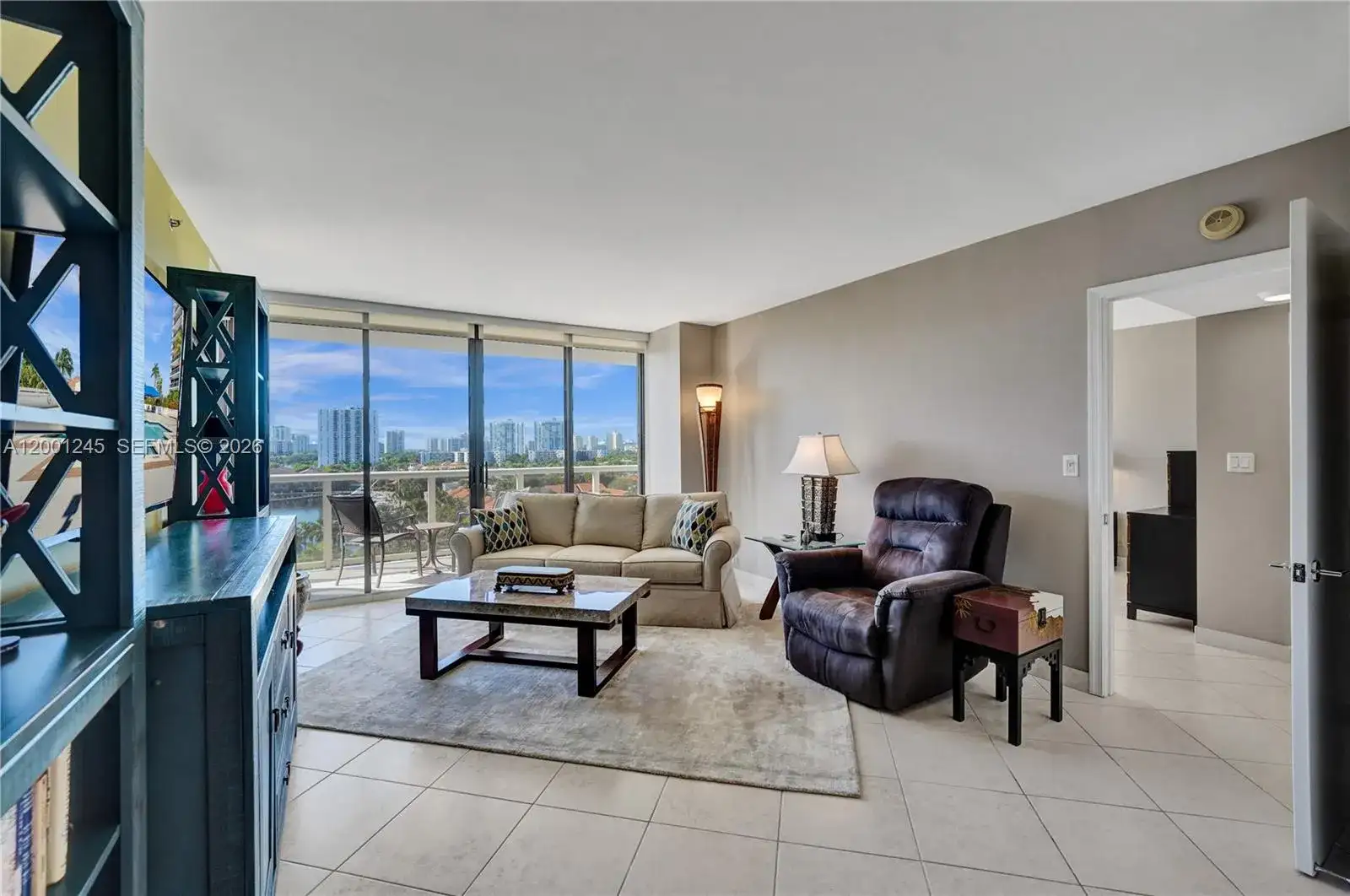 3600 Yacht Club Dr # 904, Aventura FL 33180 photo 3