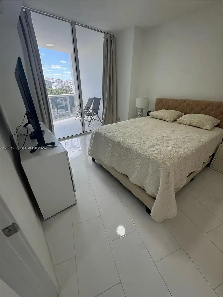 18201 Collins Ave # 608, Sunny Isles Beach FL 33160 photo 4