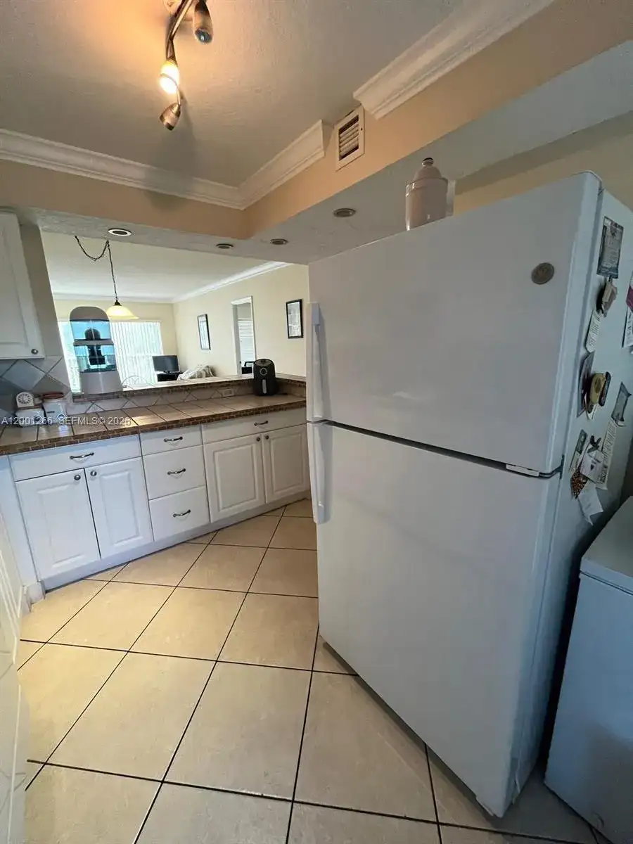 3200 N Palm Aire Dr # 407, Pompano Beach FL 33069 photo 3