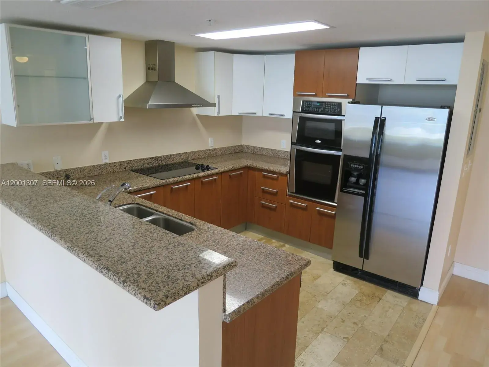 170 SE 14 ST # 1507, Miami FL 33131 photo 2
