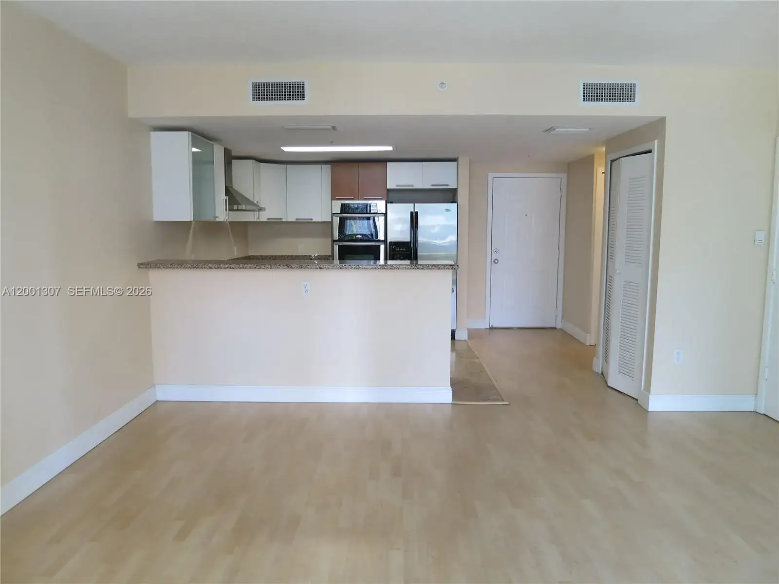 170 SE 14 ST # 1507, Miami FL 33131 photo 3