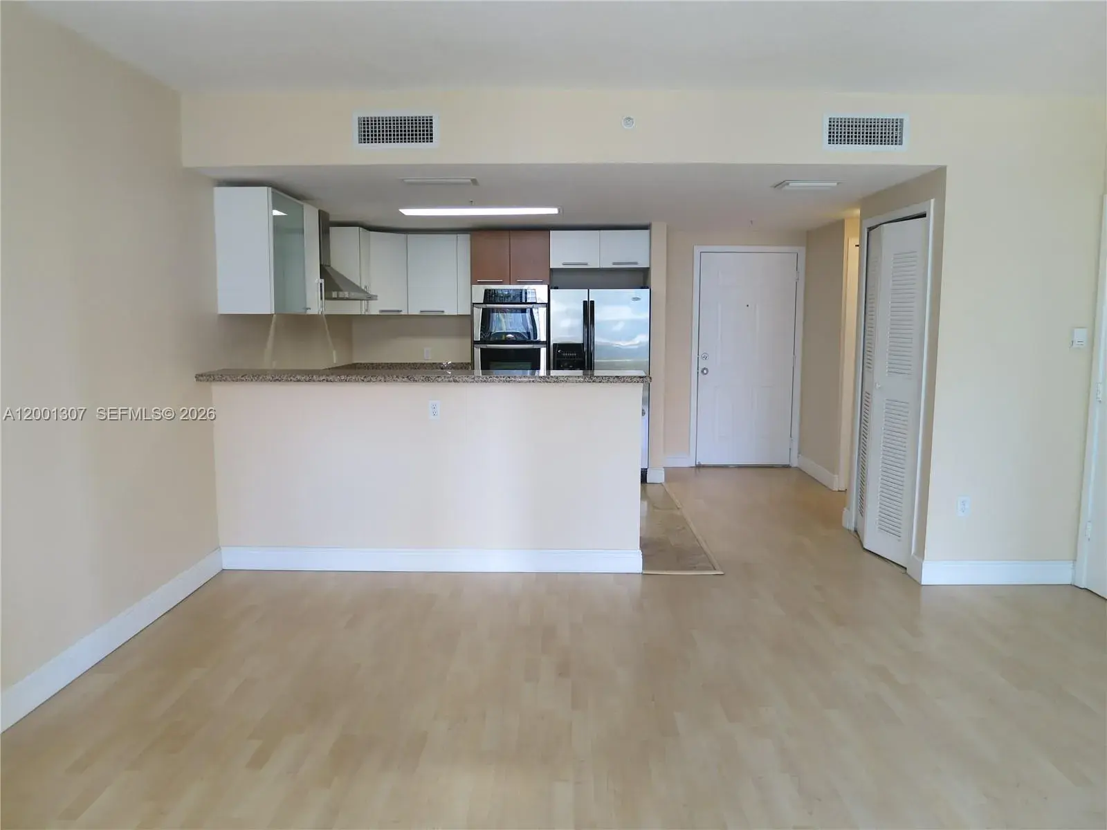 170 SE 14 ST # 1507, Miami FL 33131 photo 3