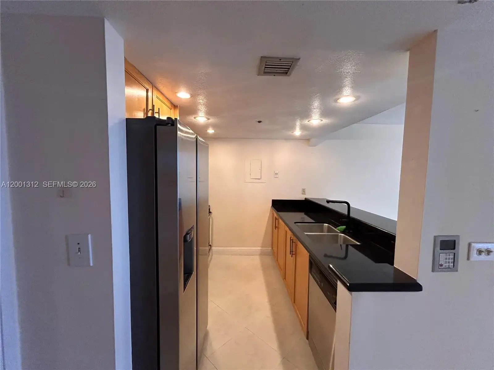 7601 E Treasure Dr # 1612, North Bay Village FL 33141 photo 3