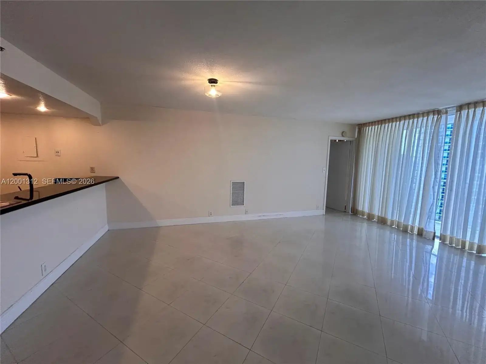 7601 E Treasure Dr # 1612, North Bay Village FL 33141 photo 4