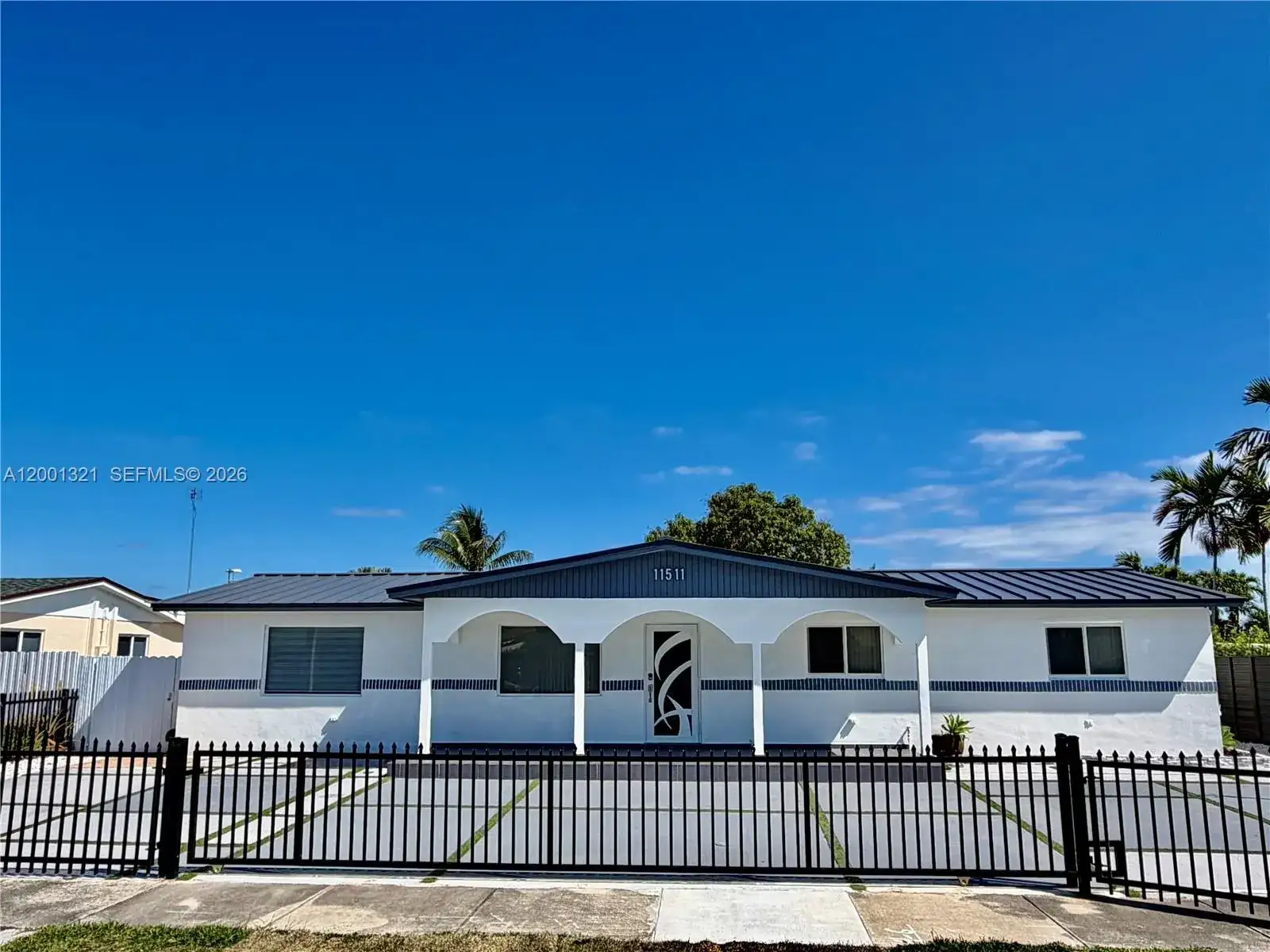 11511 SW 180th St, Miami FL 33157 photo 2