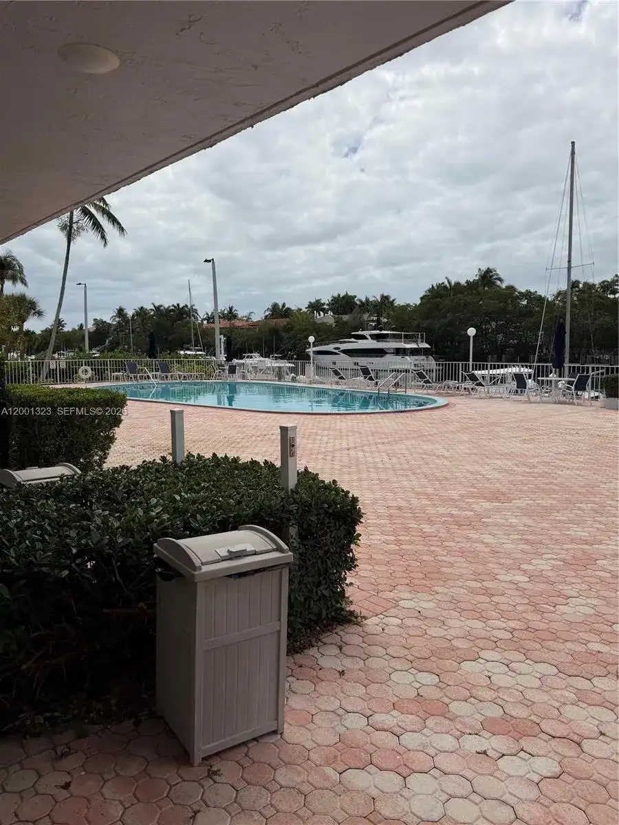 100 Edgewater Dr # 127, Coral Gables FL 33133 photo 2