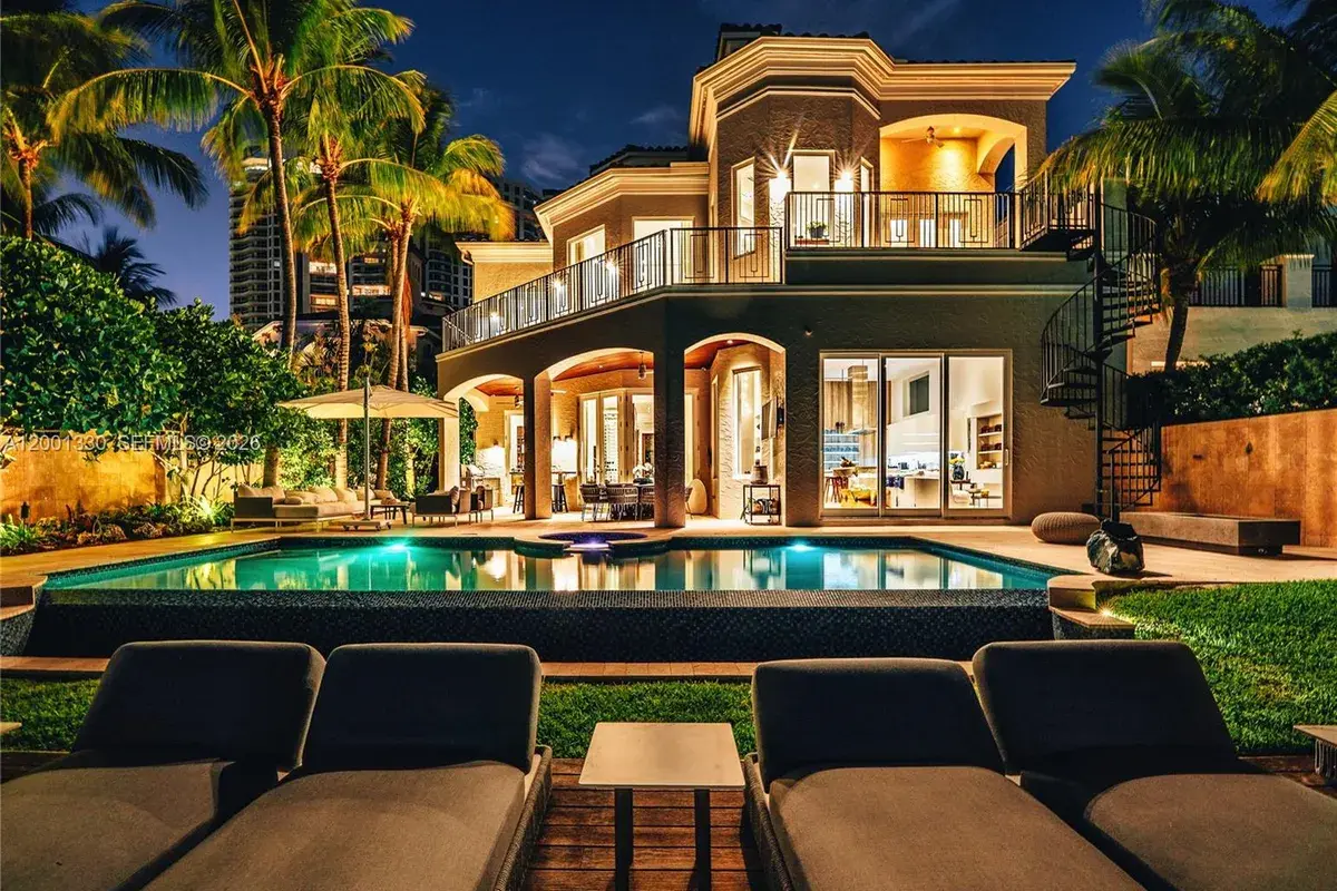 3916 Island Estates Dr, Aventura FL 33160