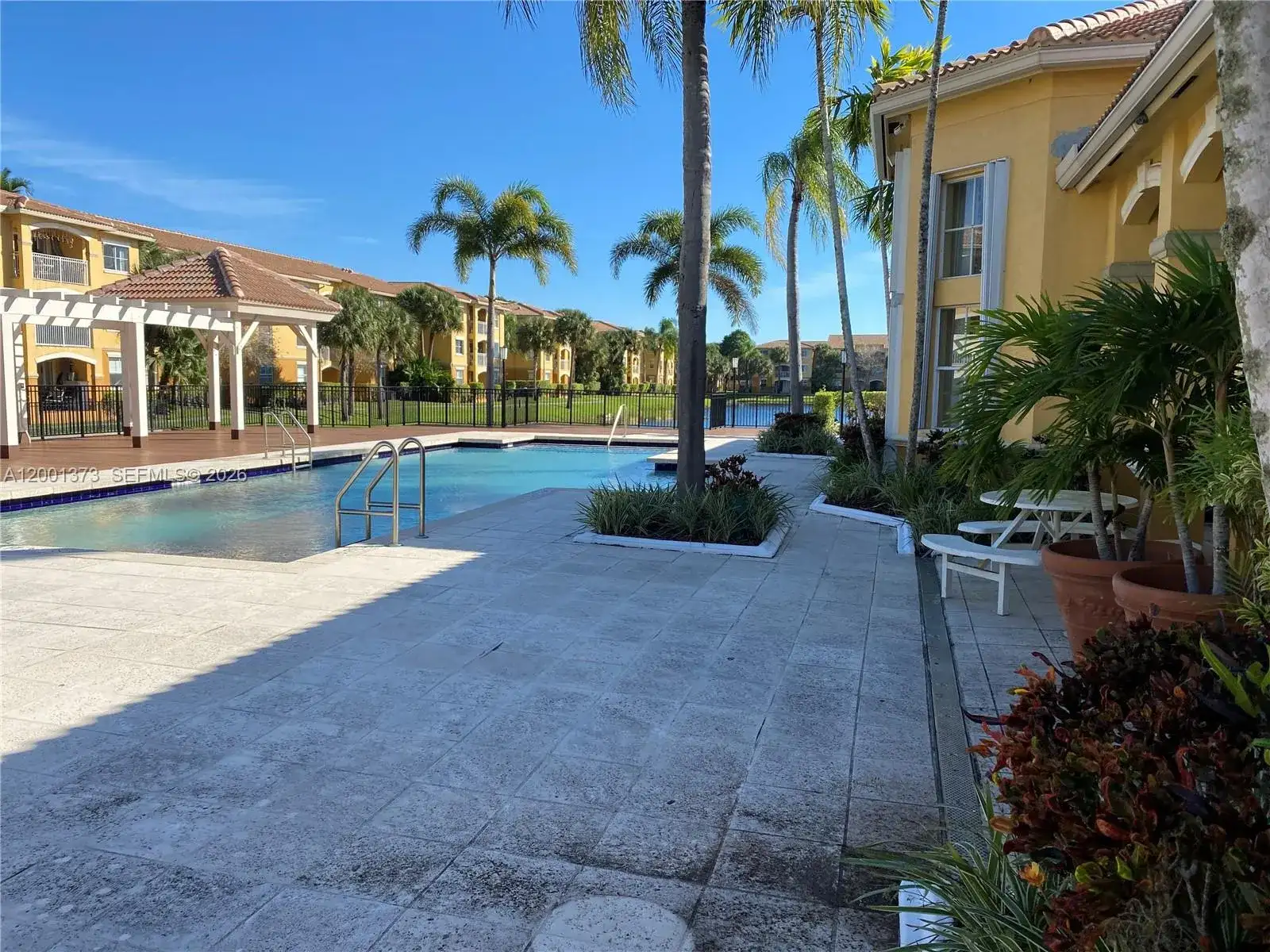 9645 nw 1st ct # 302, Pembroke Pines FL 33024 photo 4