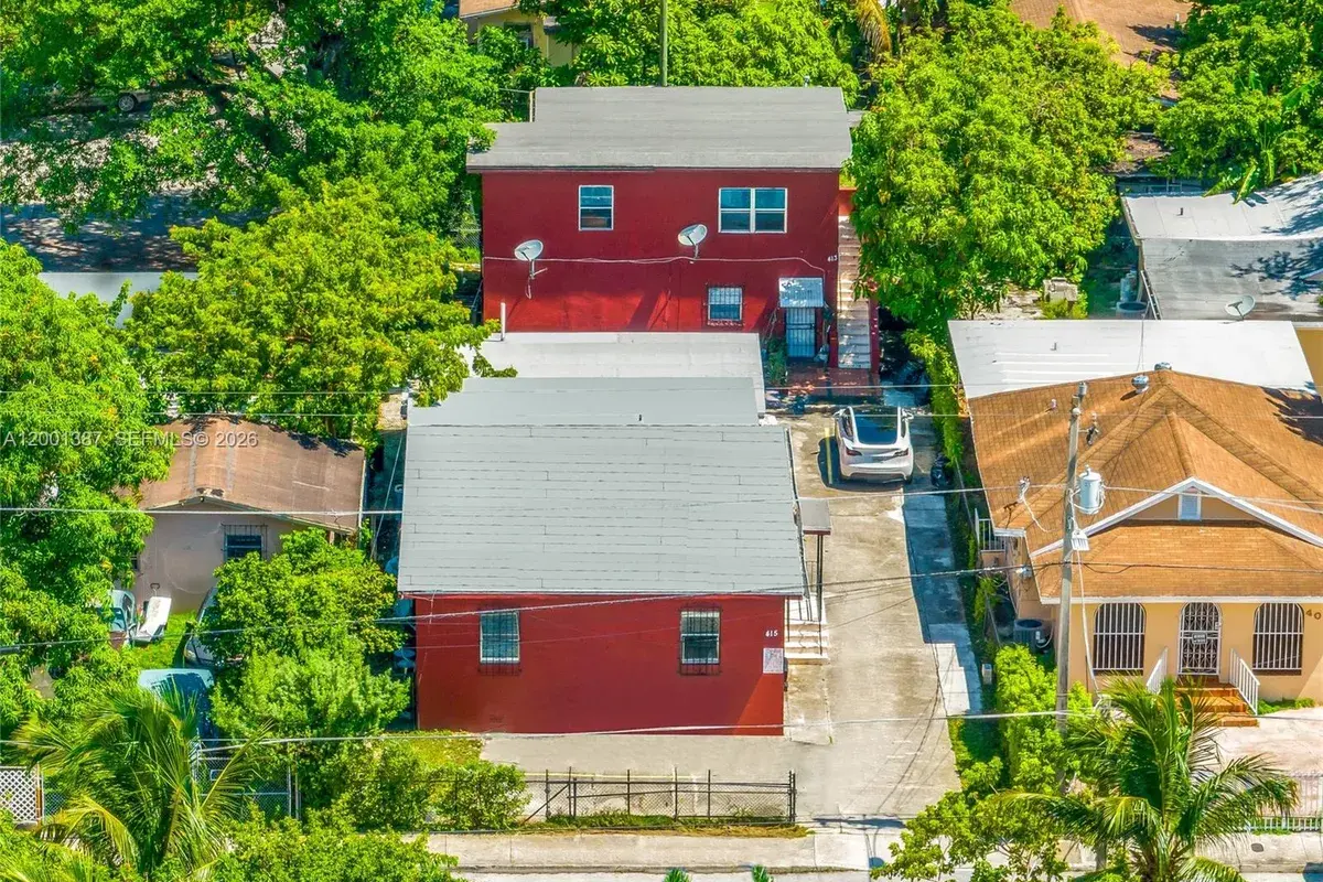 413 NW 33rd St # A, Miami FL 33127