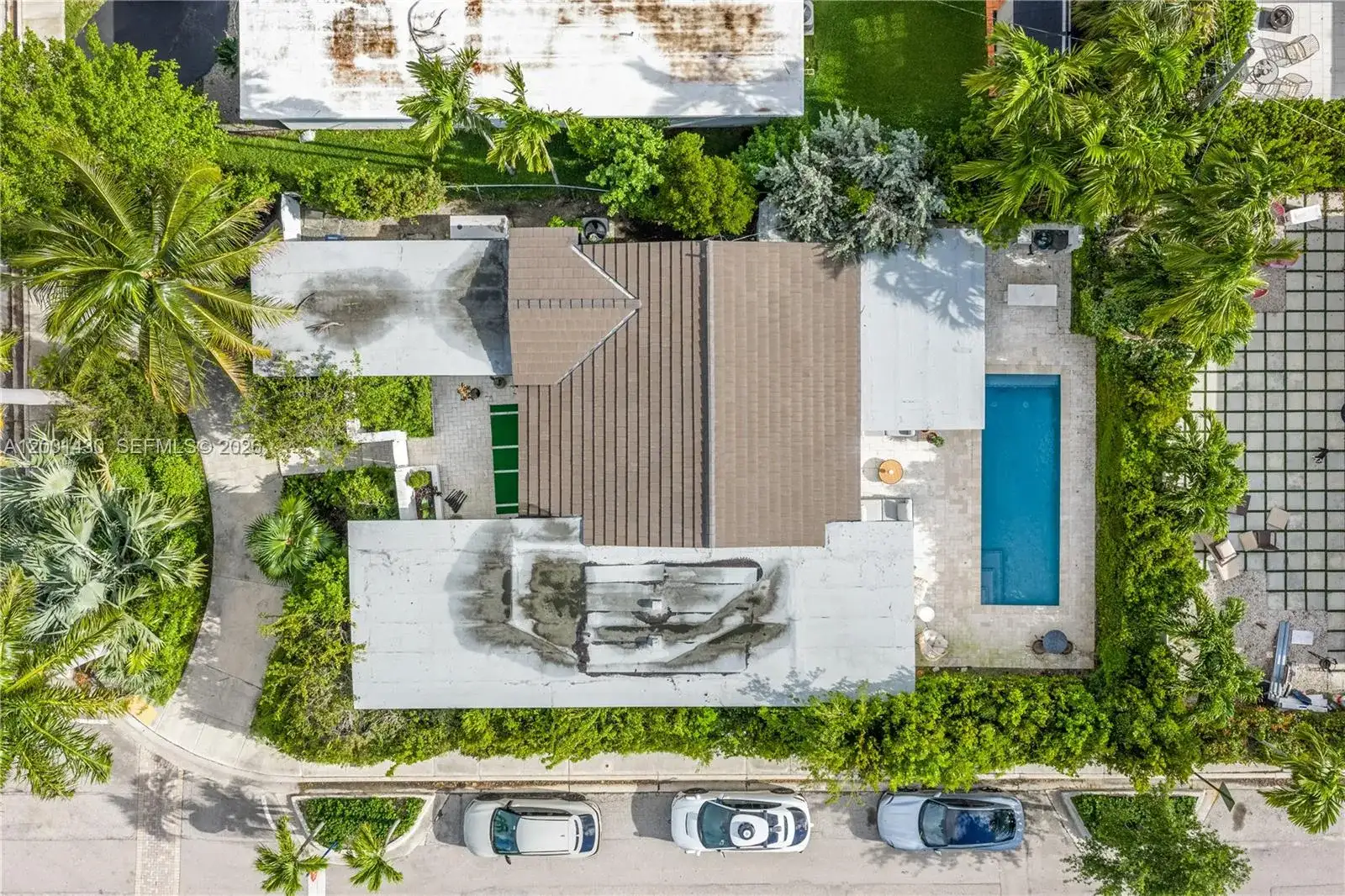 7501 W Adventure Ave, North Bay Village FL 33141 photo 2