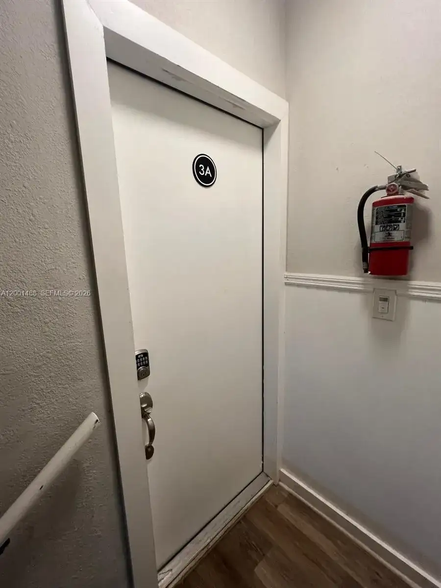2932 NW 16th Ave # 3, Miami FL 33142 photo 2