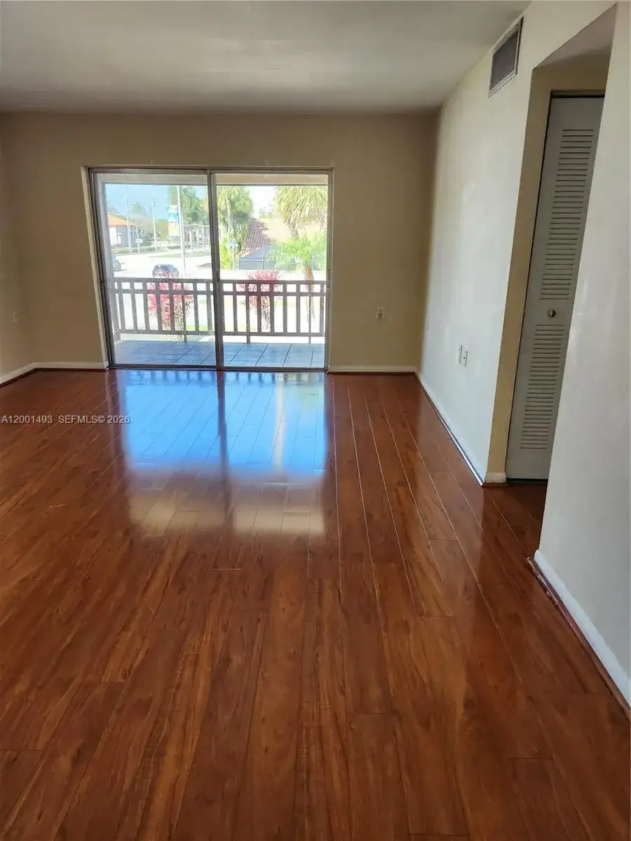 11219 SW 88th St # 205C, Miami FL 33176 photo 2