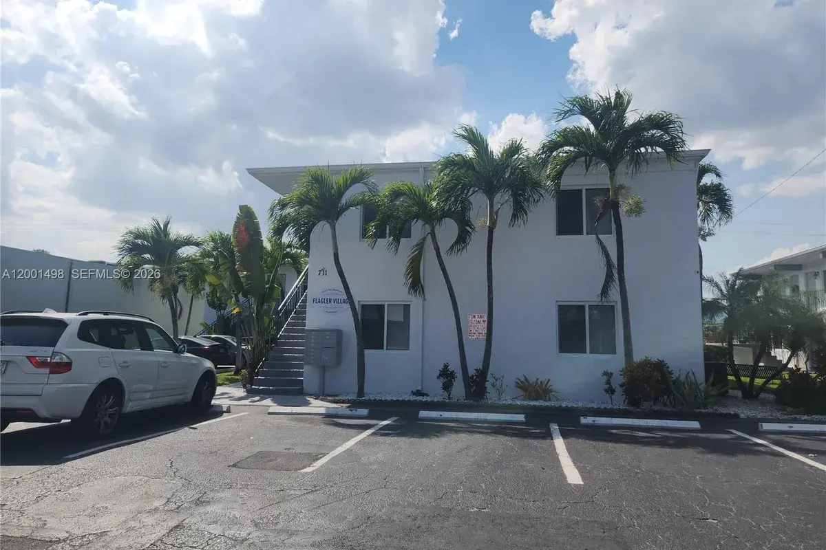 711 NE 2nd Ave # 102, Fort Lauderdale FL 33304