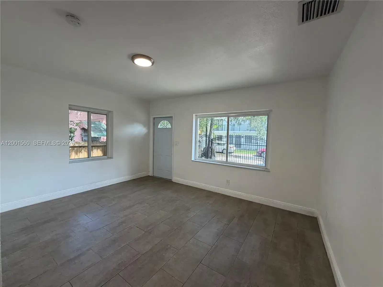 7712 NE 1st Ct, Miami FL 33138 photo 2