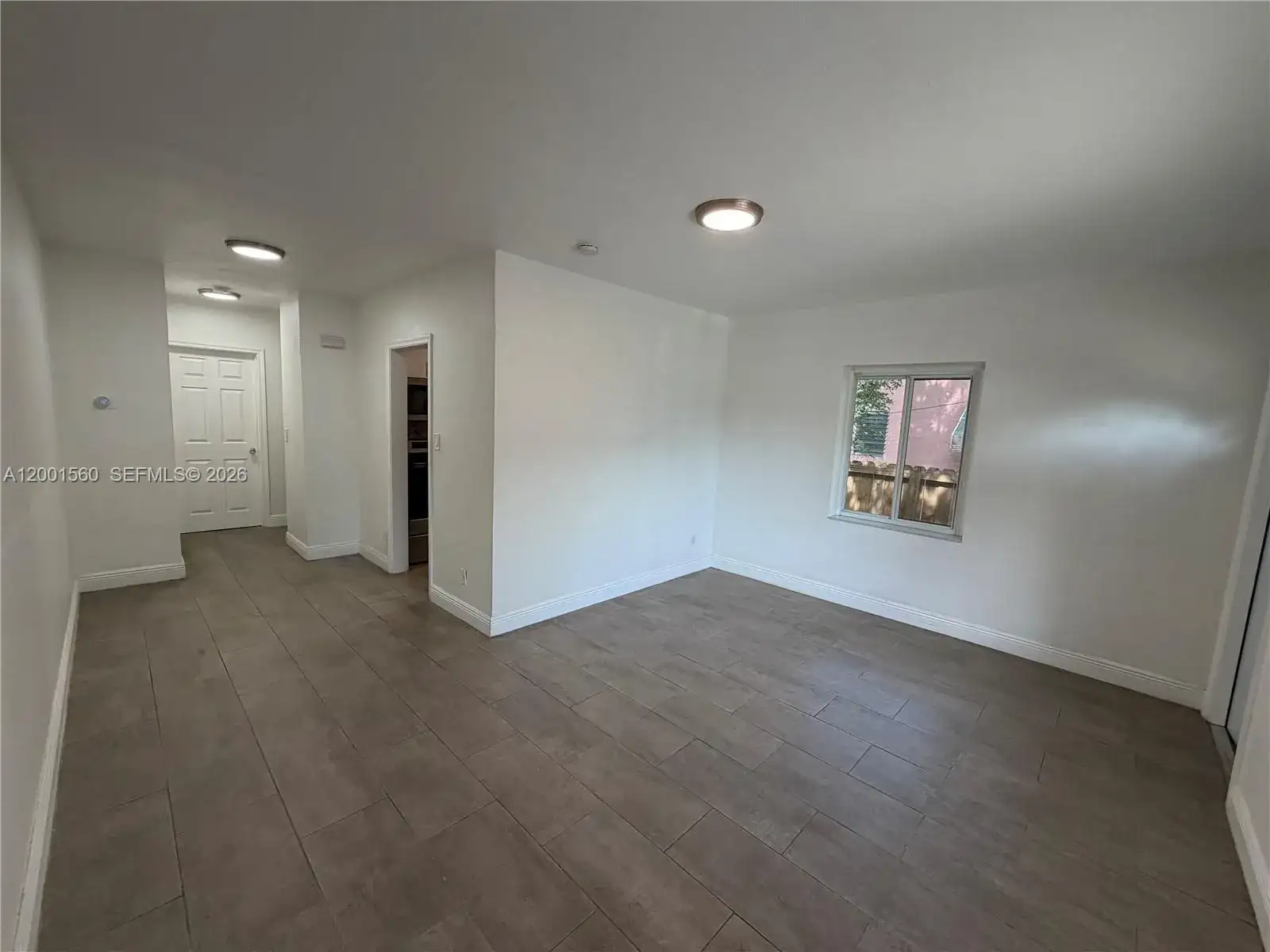 7712 NE 1st Ct, Miami FL 33138 photo 3