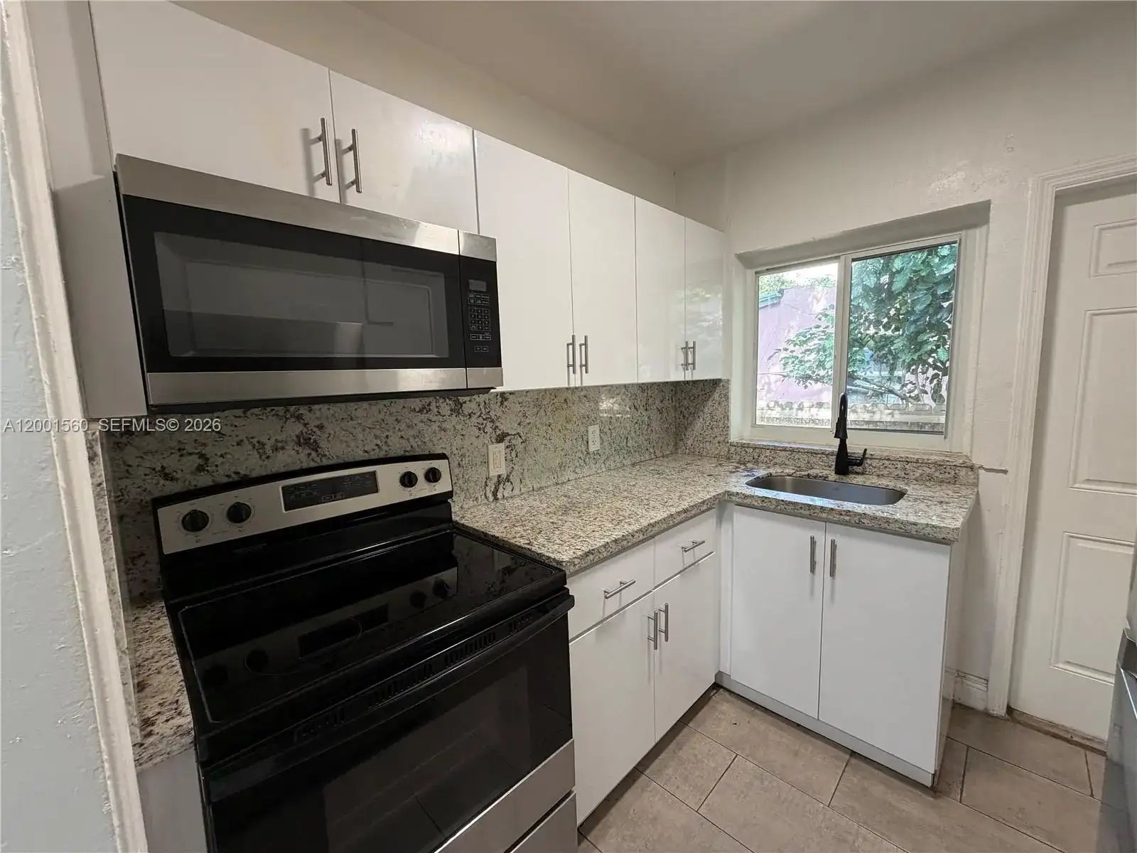 7712 NE 1st Ct, Miami FL 33138 photo 5