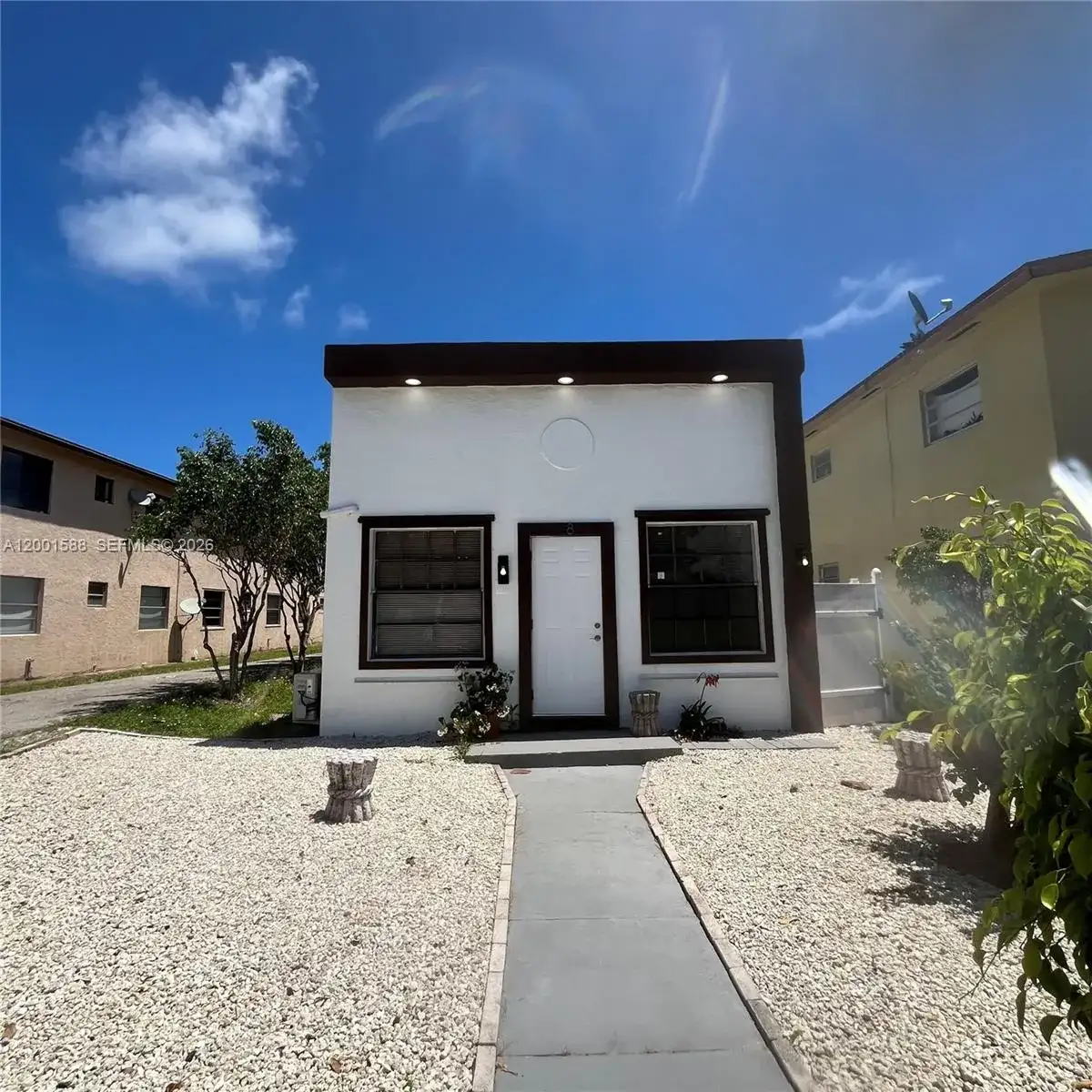 8 S C St, Lake Worth FL 33460 photo 2