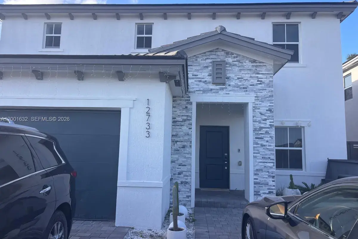 12733 SW 210th Ter, Miami FL 33177
