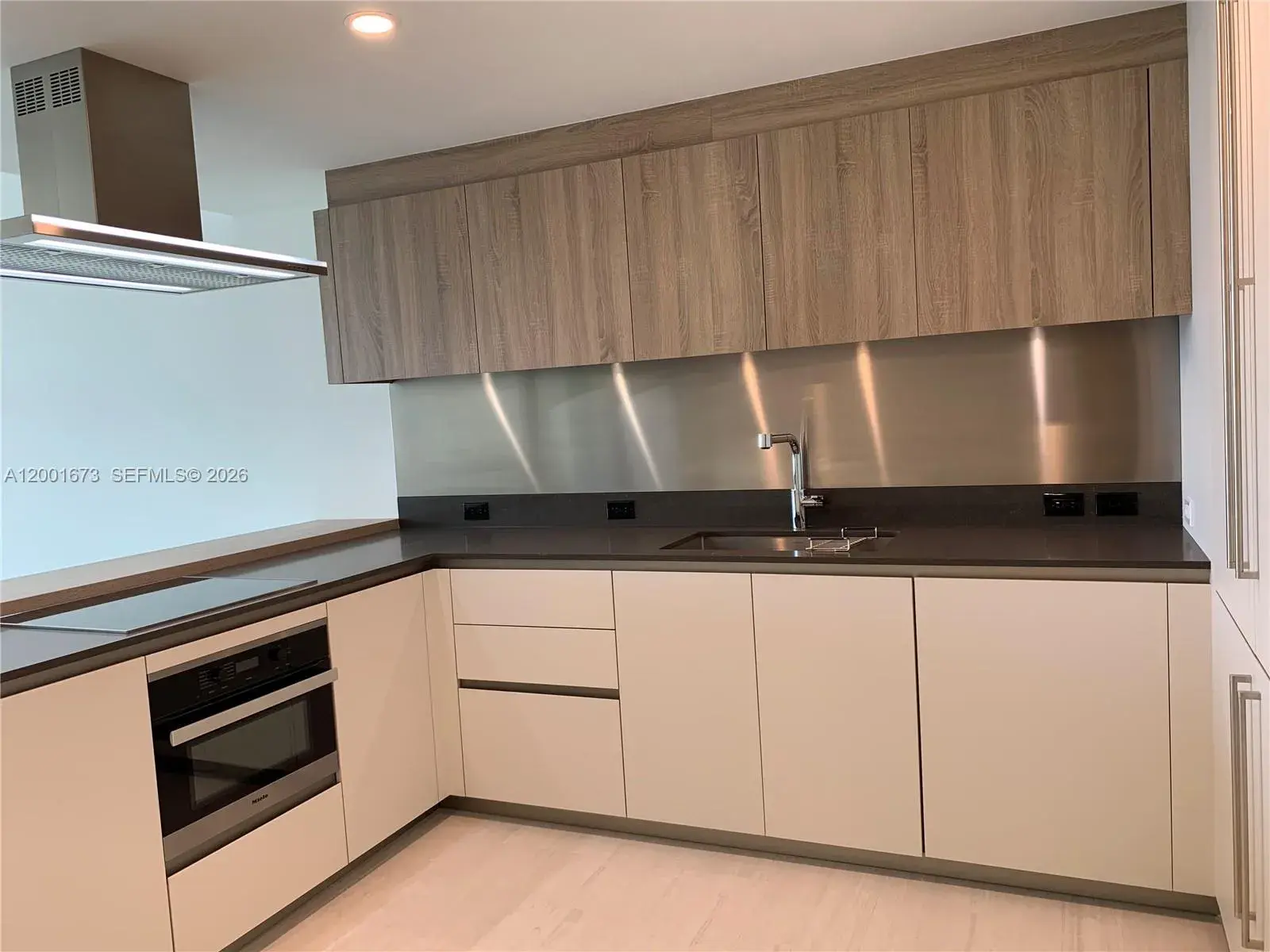 1000 Brickell Plz # 3904, Miami FL 33131