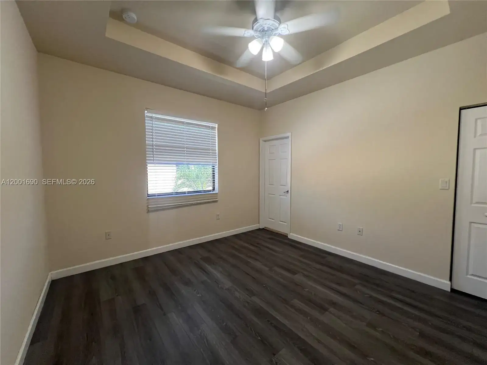 8913 W 35th Way, Hialeah FL 33018 photo 3