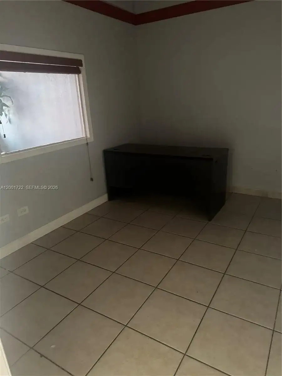 700 Palm Ave # 702, Hialeah FL 33010 photo 5