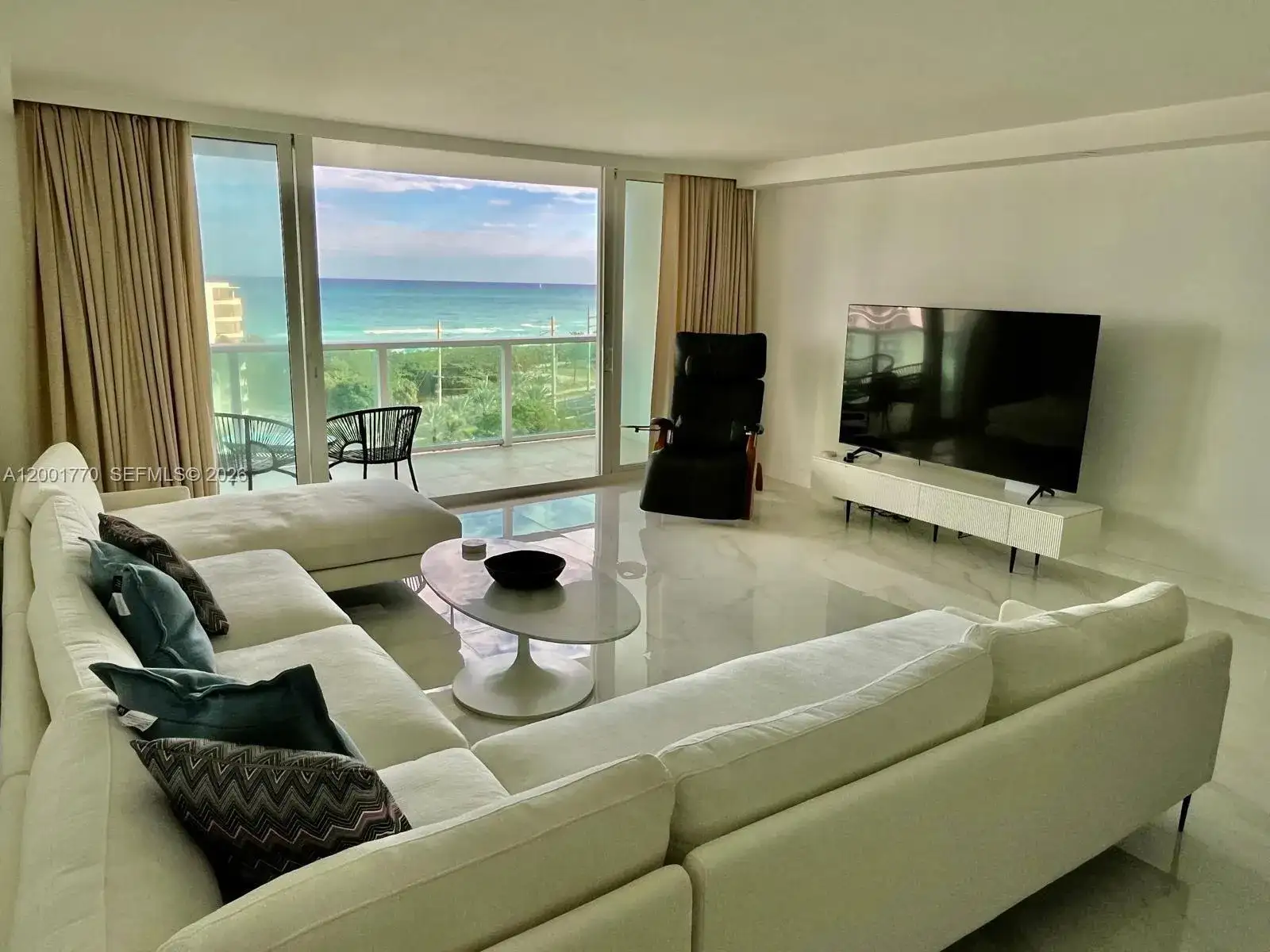 100 Bayview Dr # 1006, Sunny Isles Beach FL 33160 photo 2