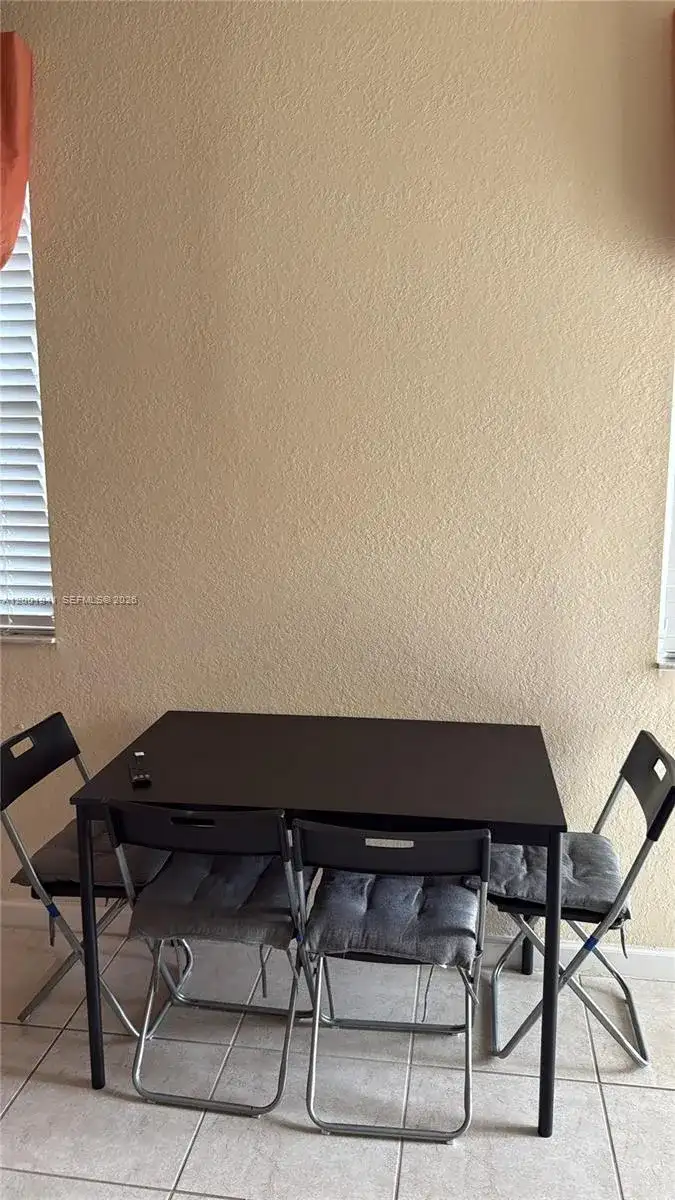 16961 SW 90th Ter, Miami FL 33196 photo 5