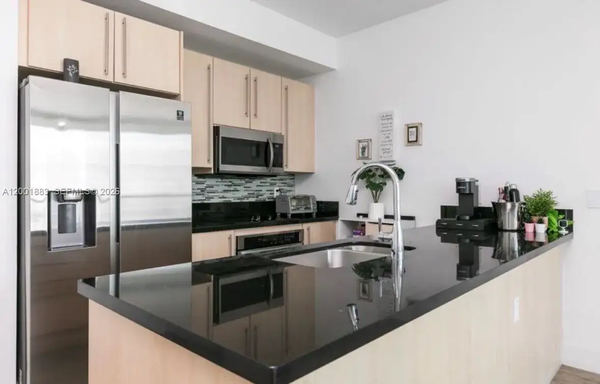 1111 SW 1st Ave, Miami FL 33130 photo 2