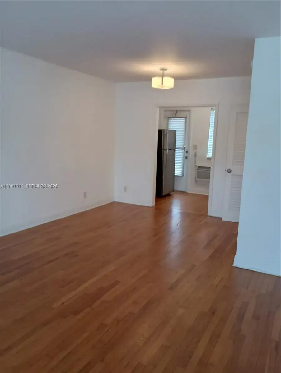 535 74 # 11, Miami Beach FL 33141 photo 2