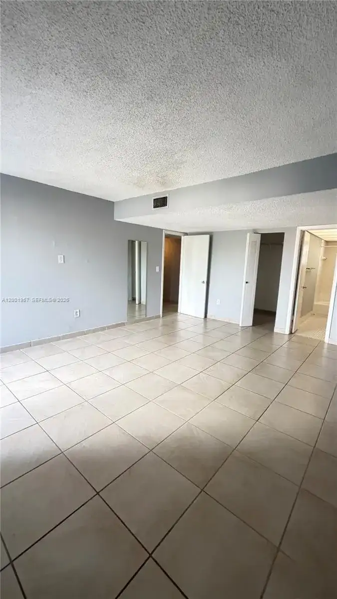 9375 Fontainebleau Blvd # L304, Miami FL 33172 photo 3