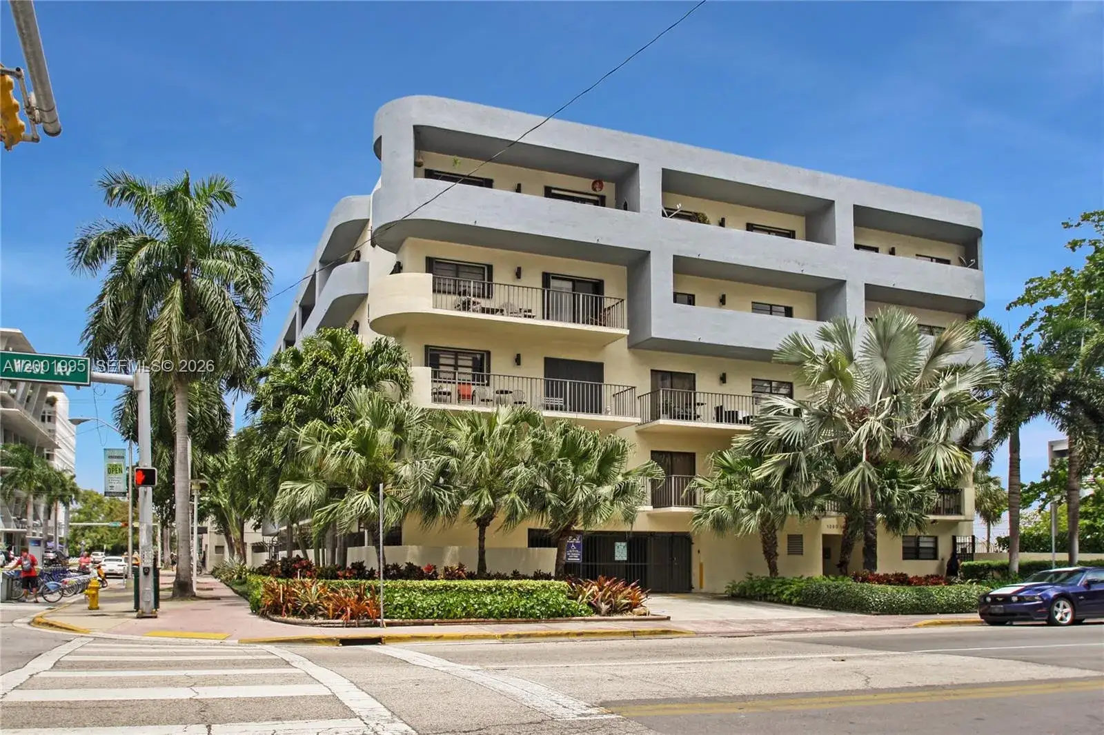 2 bedroom 2 bath Residential for sale at 1250 Lincoln Rd # 404, Miami Beach FL 33139