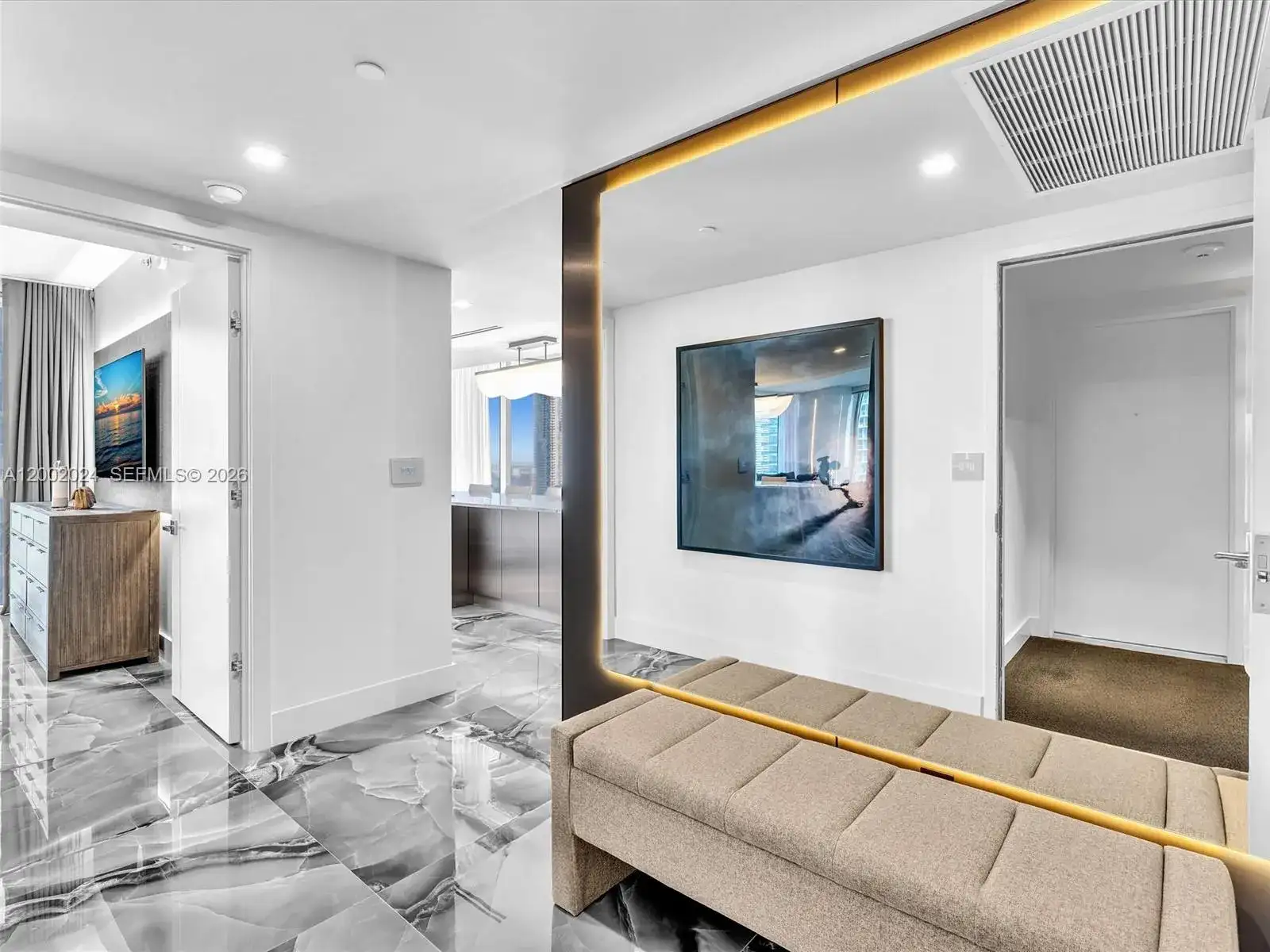 475 Brickell Ave # 2715, Miami FL 33131 photo 2