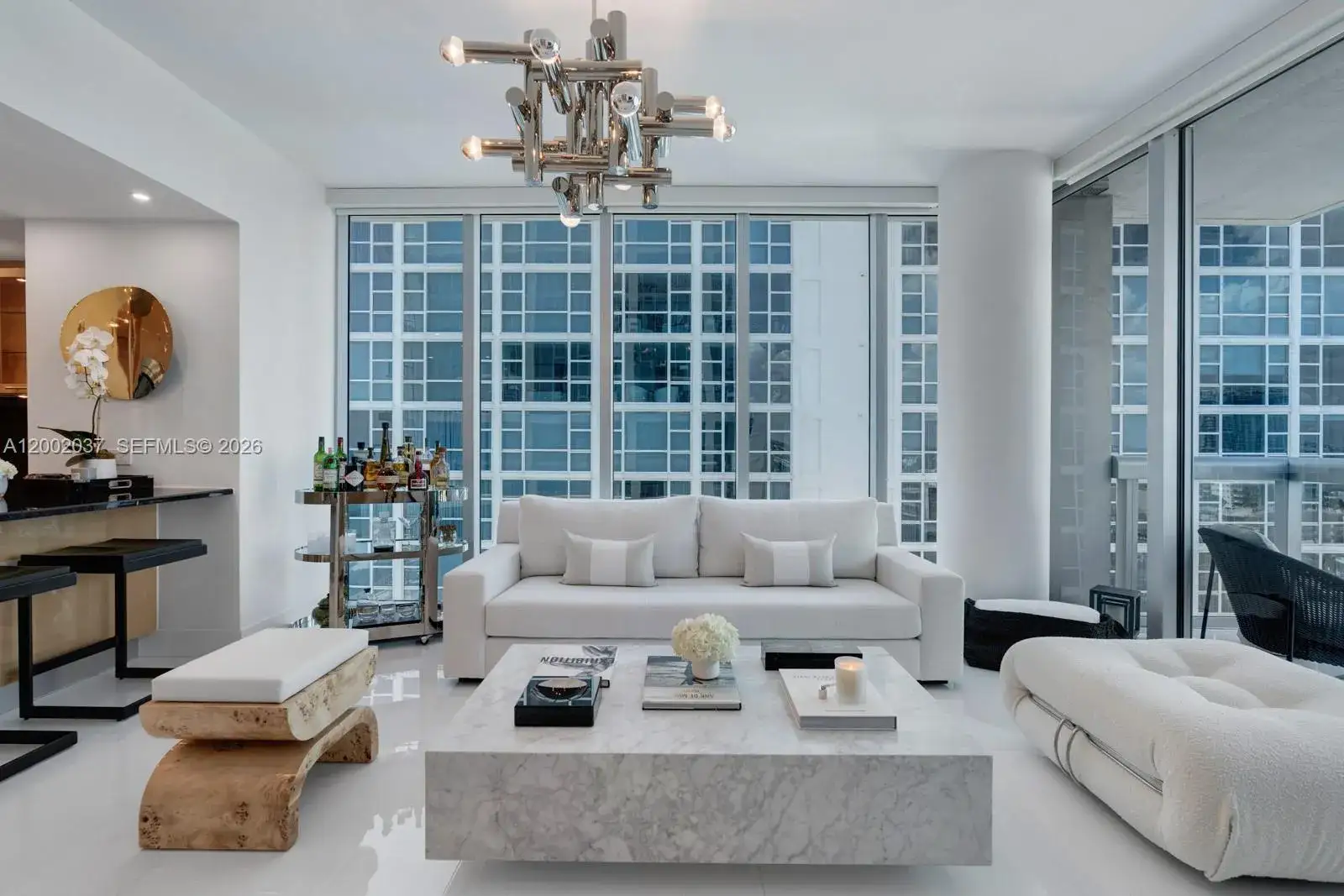 1 bedroom 1 bath Residential for sale at 6899 Collins Ave # 1109, Miami Beach FL 33141