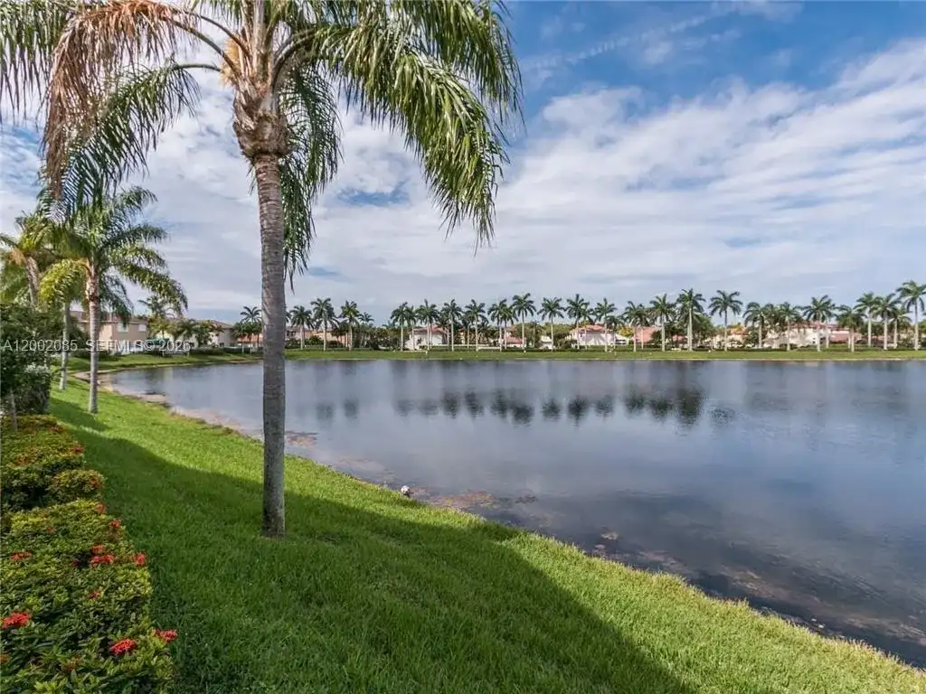 1590 Seagrape Way, Hollywood FL 33019 photo 3
