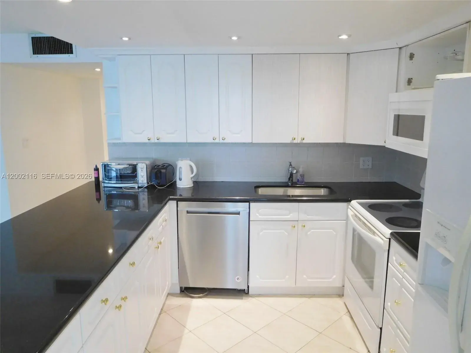3800 S Ocean Dr # 305, Hollywood FL 33019