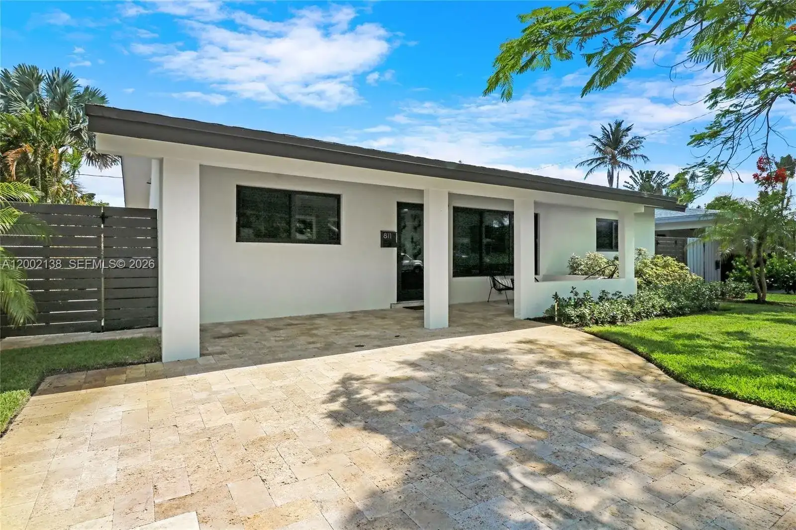 811 NE 17th Ct, Fort Lauderdale FL 33305 photo 2