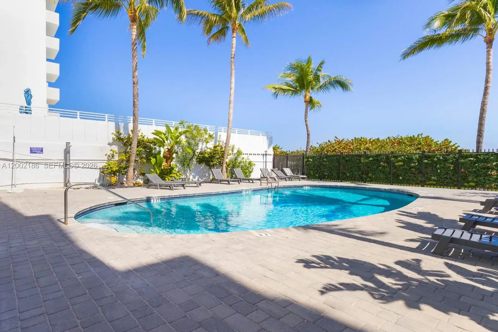 1 bath Residential for sale at 335 Ocean Dr # 120, Miami Beach FL 33139