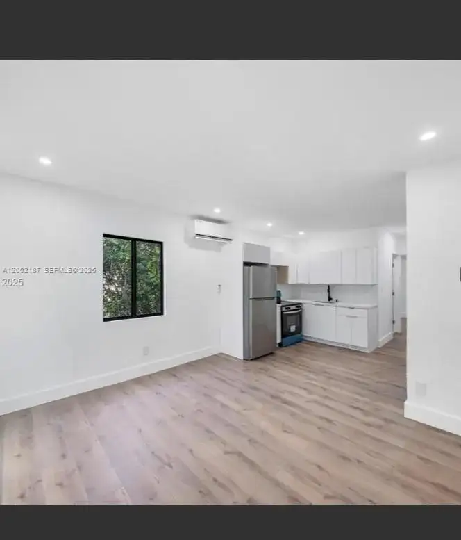 6915 NW 4th Ct # A, Miami FL 33150 photo 3