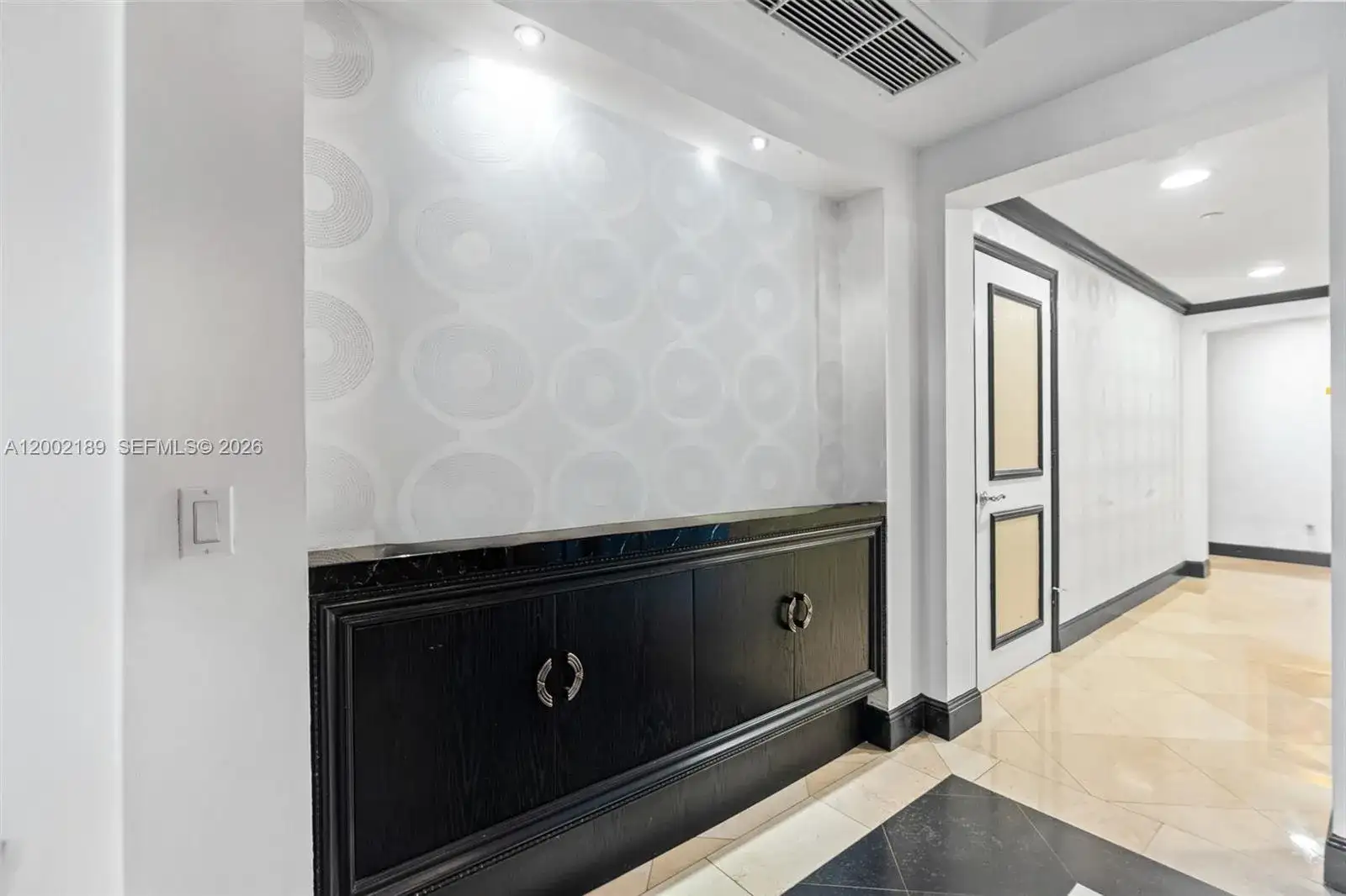 21050 Point Pl # 403, Aventura FL 33180 photo 5
