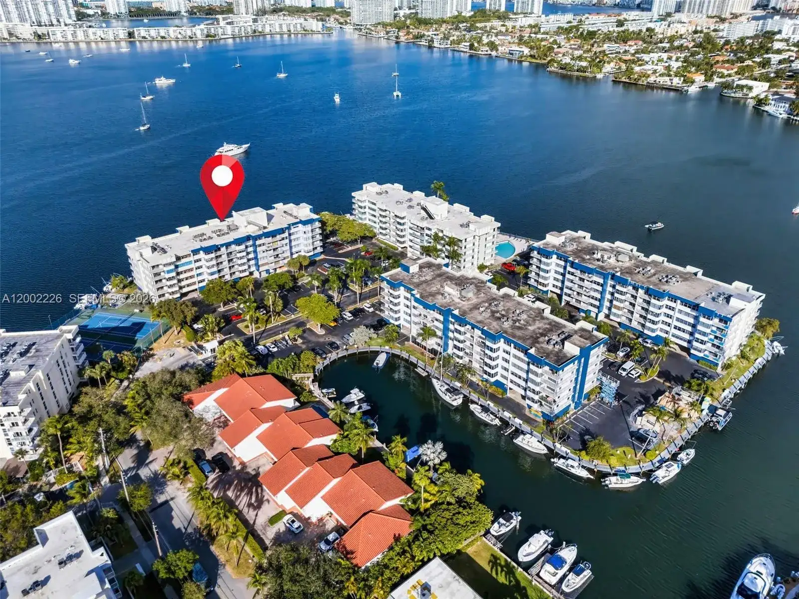 16546 NE 26th Ave # 3J, North Miami Beach FL 33160 photo 2