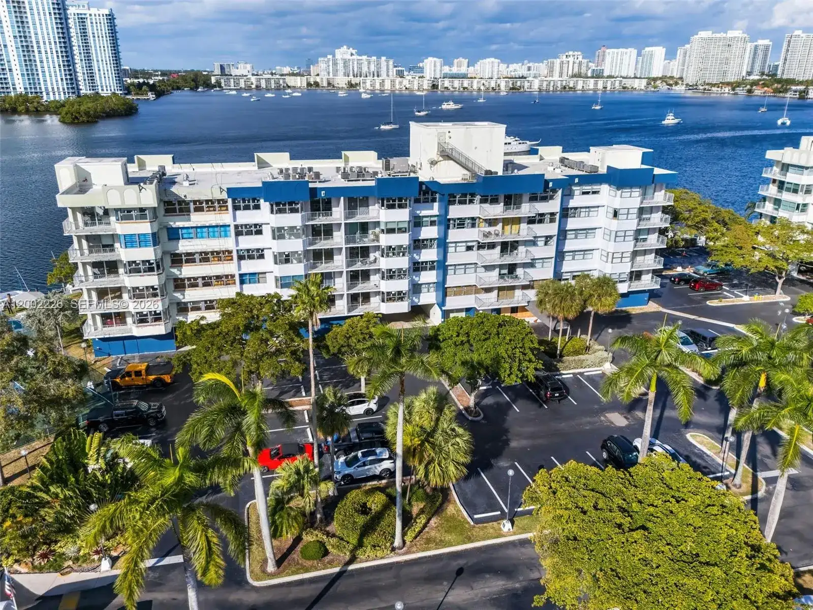 16546 NE 26th Ave # 3J, North Miami Beach FL 33160 photo 3