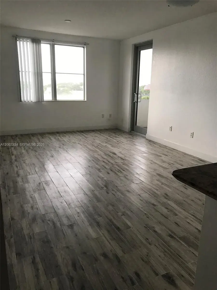 1830 Radius Dr # 407, Hollywood FL 33020