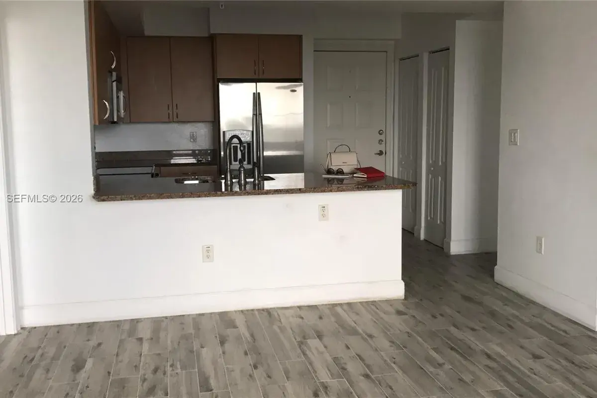 1830 Radius Dr # 407, Hollywood FL 33020