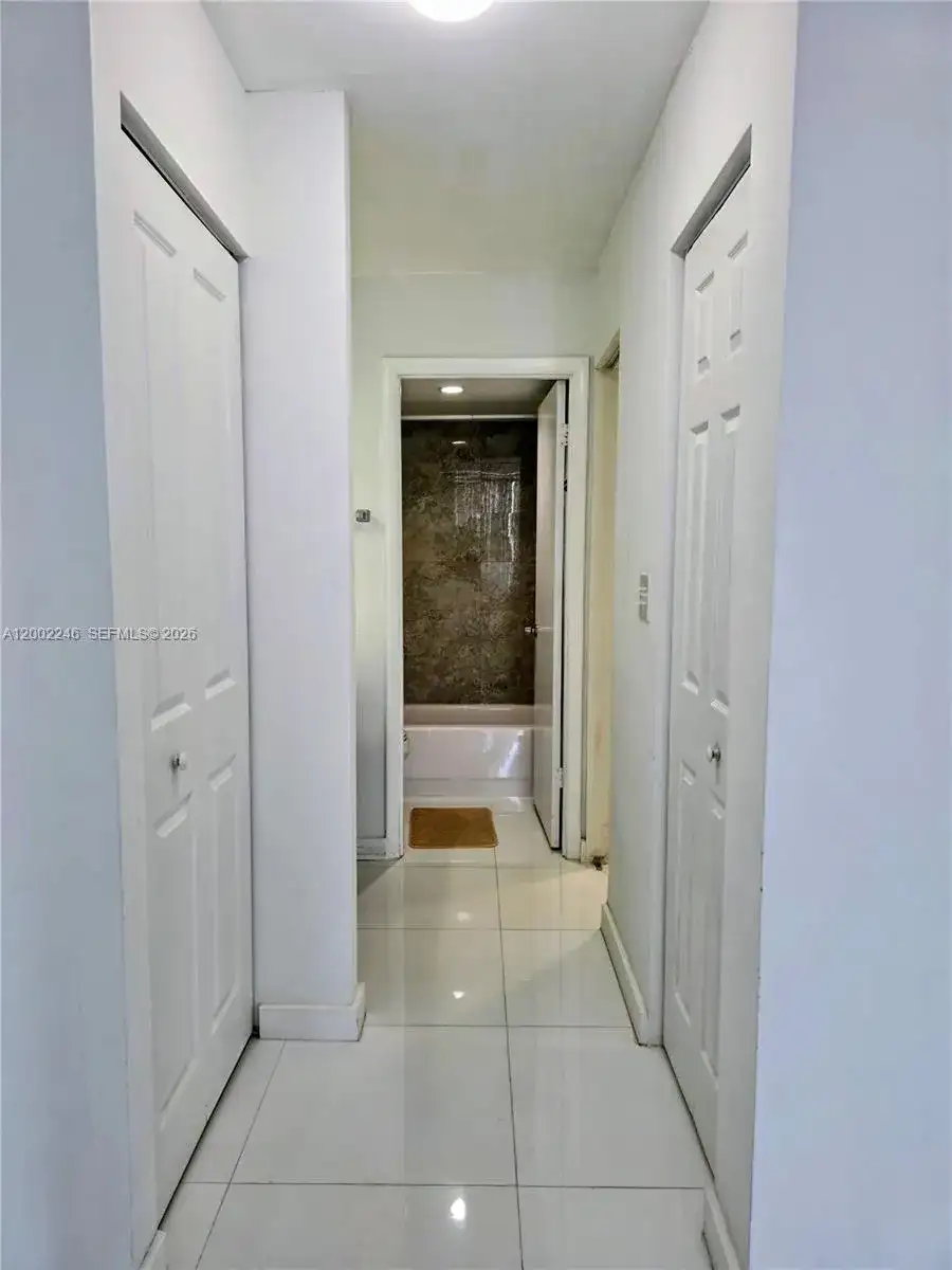1200 NE Miami Gardens Dr # 1003W, Miami FL 33179 photo 4