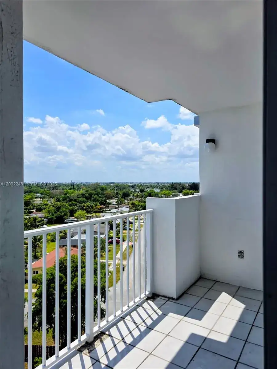 1200 NE Miami Gardens Dr # 1003W, Miami FL 33179 photo 5