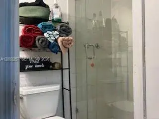 1176 NW 38th St # 1, Miami FL 33127