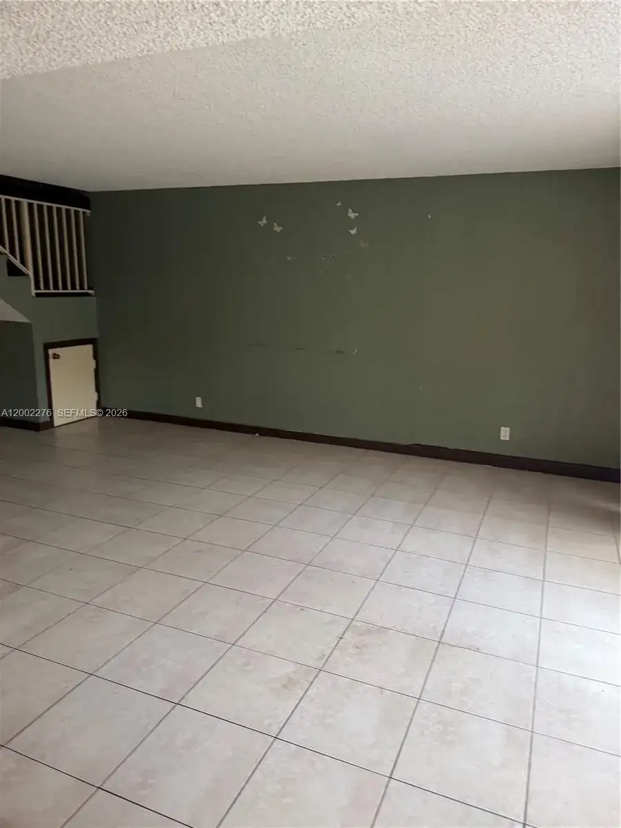 8024 NW 27th Ct, Sunrise FL 33322 photo 4